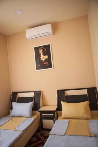 Отель Apart Hotel Armenia Ереван Стандартный двухместный номер с 2 отдельными кроватями-1