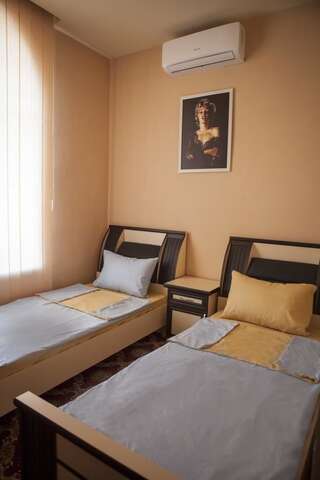 Отель Apart Hotel Armenia Ереван Стандартный двухместный номер с 2 отдельными кроватями-2